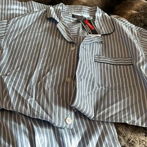 NWT Roundtree & Yorke sleepwear set